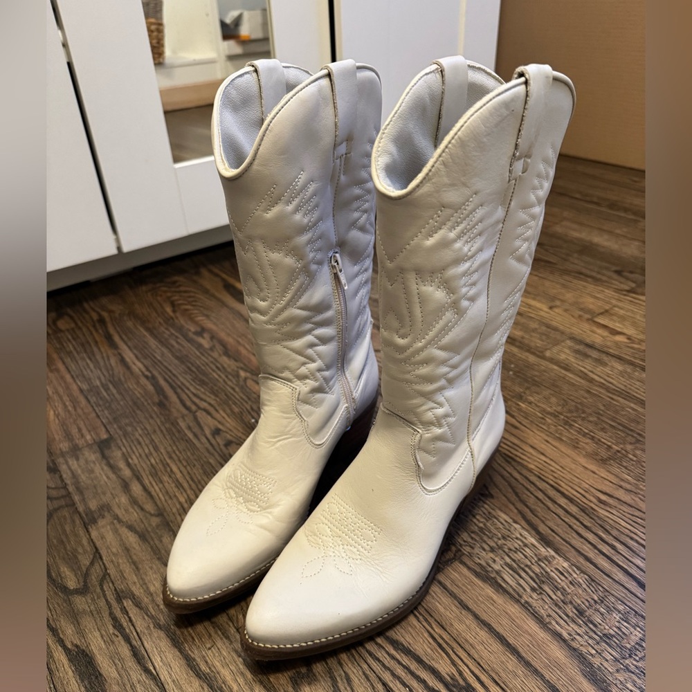 Steve Madden Hayward White Leather Cowgirl Boots